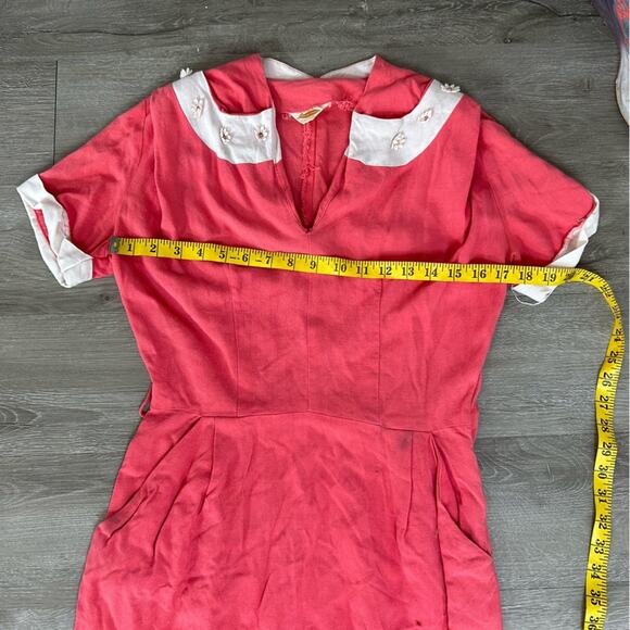 Kerry Brooke- See Measurements- dark salmon pink- floral collar- fair condition - Picture 3 of 10